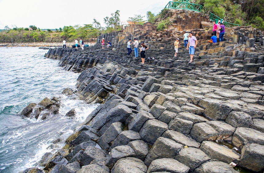 'Phú Yên - Mùa hè xứ Nẫu' với nhiều tour du lịch mới, đặc sắc - Ảnh 1. 'Phú Yên - Mùa hè xứ Nẫu' với nhiều tour du lịch mới, đặc sắc - Ảnh 1.