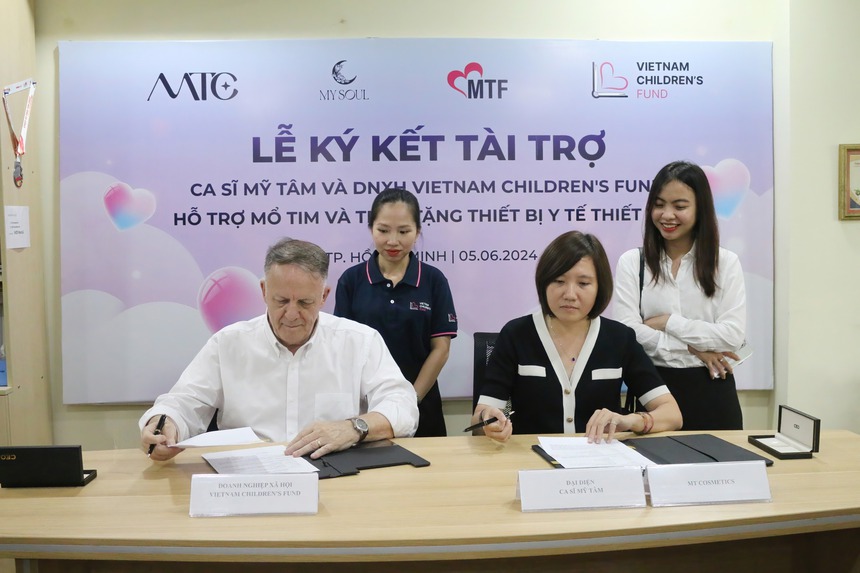 Mỹ Tâm quyên góp 200 triệu đồng cho các em bé bị tim bẩm sinh và trẻ em vùng cao - Ảnh 2.