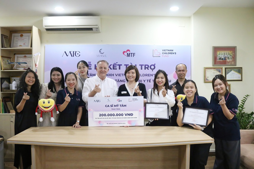 Mỹ Tâm quyên góp 200 triệu đồng cho các em bé bị tim bẩm sinh và trẻ em vùng cao - Ảnh 1.