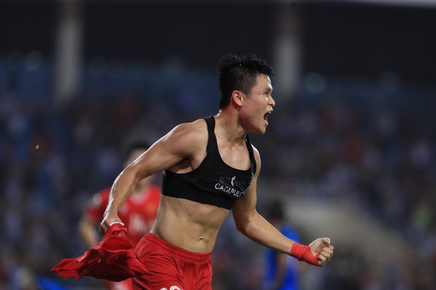 Lượt trận 5 Vòng loại thứ 2 World Cup 2026, Việt Nam 3-2 Philippines: Khởi đầu trọn vẹn cho HLV Kim Sang Sik - Ảnh 1. Lượt trận 5 Vòng loại thứ 2 World Cup 2026, Việt Nam 3-2 Philippines: Khởi đầu trọn vẹn cho HLV Kim Sang Sik - Ảnh 1.