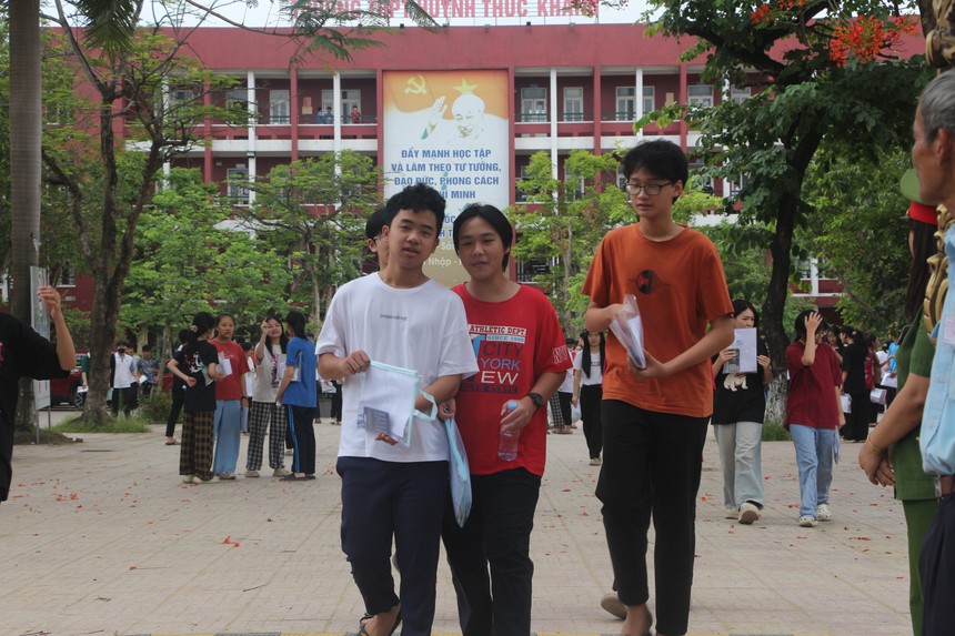 Kỳ thi tuyển sinh lớp 10: Đề thi vừa sức nhưng vẫn đảm bảo tính phân hóa - Ảnh 3.