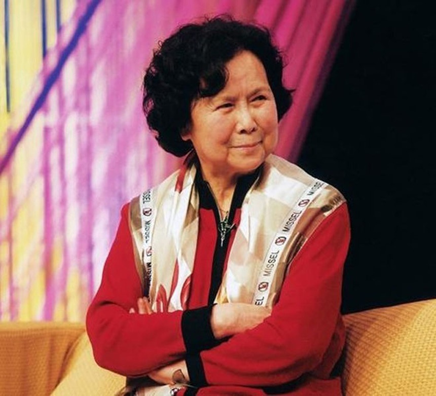 "Tây du ký 1986": Cải biên bất ngờ của đạo diễn khiến Đường Tăng gần gũi và đời thực hơn - Ảnh 1.