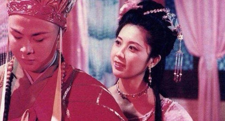 "Tây du ký 1986": Cải biên bất ngờ của đạo diễn khiến Đường Tăng gần gũi và đời thực hơn - Ảnh 2.