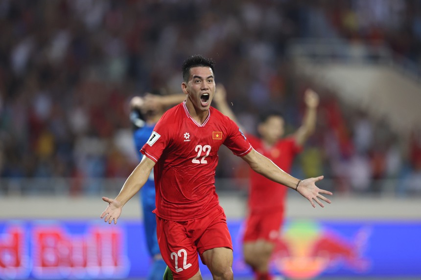 Tin nóng bóng đá Việt hôm nay 7/6: Huỳnh Như lập cột mốc ở Bồ Đào Nha, ĐT Việt Nam nhận 'mưa' tiền thưởng - Ảnh 3.