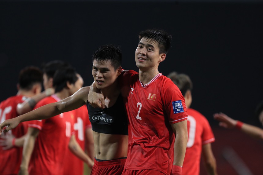 Tin nóng bóng đá Việt hôm nay 7/6: Huỳnh Như lập cột mốc ở Bồ Đào Nha, ĐT Việt Nam nhận 'mưa' tiền thưởng - Ảnh 4.