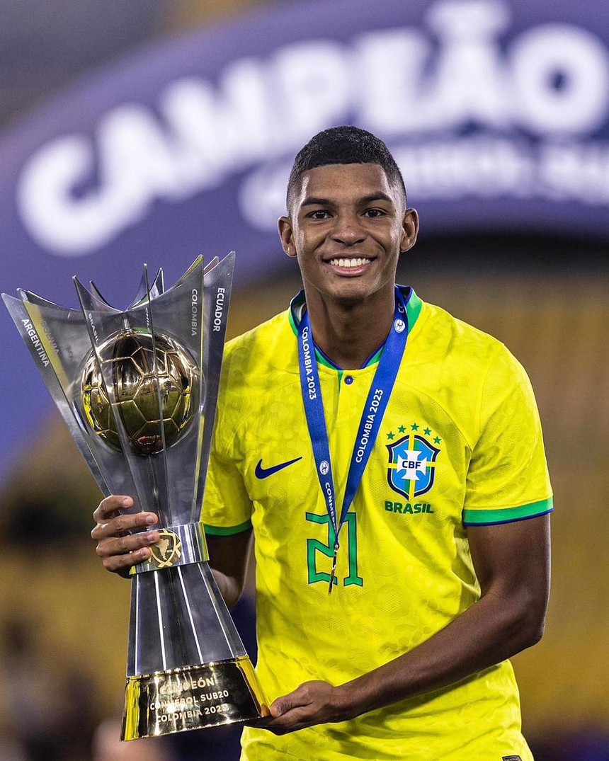 Tin chuyển nhượng 8/6: Sao MU đồng ý gia nhập Juventus, 'ngọc quý' Brazil cập bến Ngoại hạng Anh - Ảnh 4. Tin chuyển nhượng 8/6: Sao MU đồng ý gia nhập Juventus, 'ngọc quý' Brazil cập bến Ngoại hạng Anh - Ảnh 4.