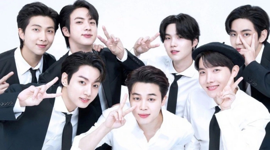 BTS và sao Hàn tặng quà đắt tiền cho đồng nghiệp - Ảnh 1.