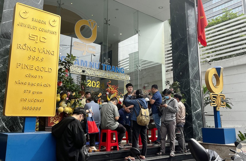 Giá vàng hôm nay 8/6: Trong nước không đổi, thế giới giảm mạnh - Ảnh 1. Giá vàng hôm nay 8/6: Trong nước không đổi, thế giới giảm mạnh - Ảnh 1.