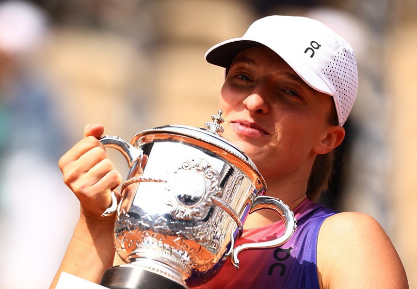 Iga Swiatek vô địch Roland Garros lần thứ ba liên tiếp: Tạm biệt Rafa, chào Iga! - Ảnh 1. Iga Swiatek vô địch Roland Garros lần thứ ba liên tiếp: Tạm biệt Rafa, chào Iga! - Ảnh 1.