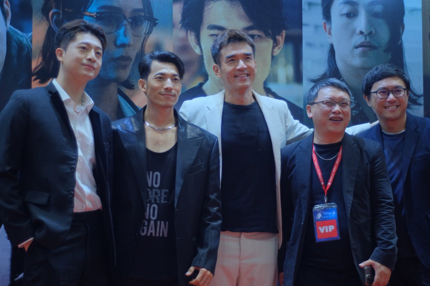 Liên Bỉnh Phát cùng ê-kíp Hóa Ngoại Chi Y quảng bá phim ở Việt Nam - Ảnh 3.