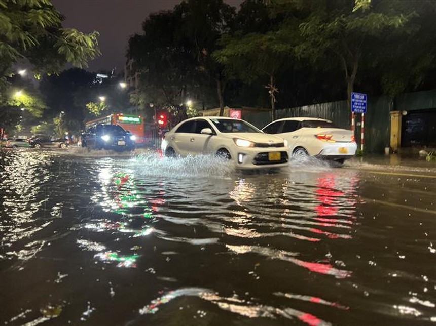 Bắc Bộ có mưa vừa, mưa to và dông, cục bộ có mưa rất to - Ảnh 1. Bắc Bộ có mưa vừa, mưa to và dông, cục bộ có mưa rất to - Ảnh 1.