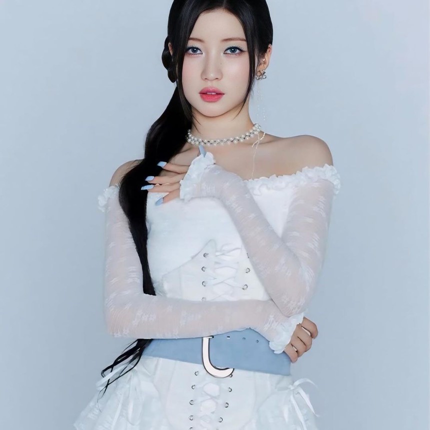 BABYMONSTER mặc trang phục của thương hiệu Việt Nam trong MV "Forever" - Ảnh 5.