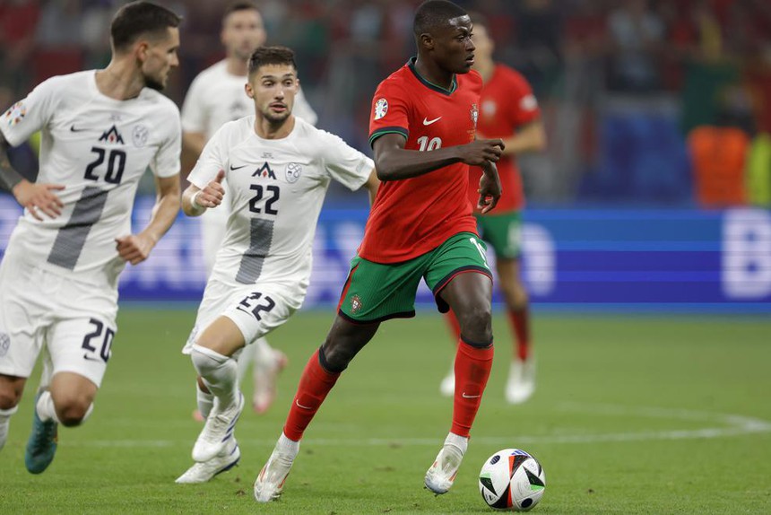 TRỰC TIẾP bóng đá Bồ Đào Nha vs Slovenia: Chiến thắng siêu kịch tính - Ảnh 9.