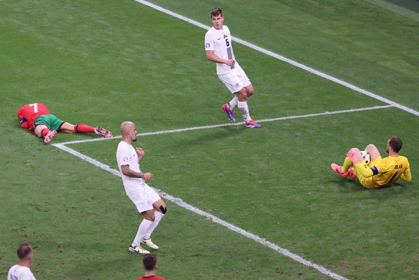 TRỰC TIẾP bóng đá Bồ Đào Nha vs Slovenia: Chiến thắng siêu kịch tính - Ảnh 8.