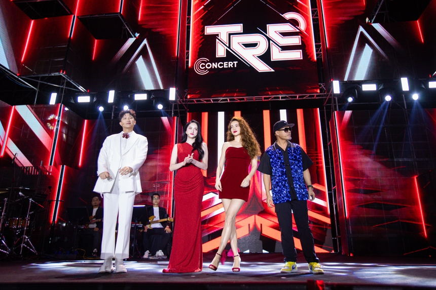 Dược sĩ Tiến cùng Hồ Ngọc Hà - Hương Giang làm giám khảo show âm nhạc - Ảnh 2.