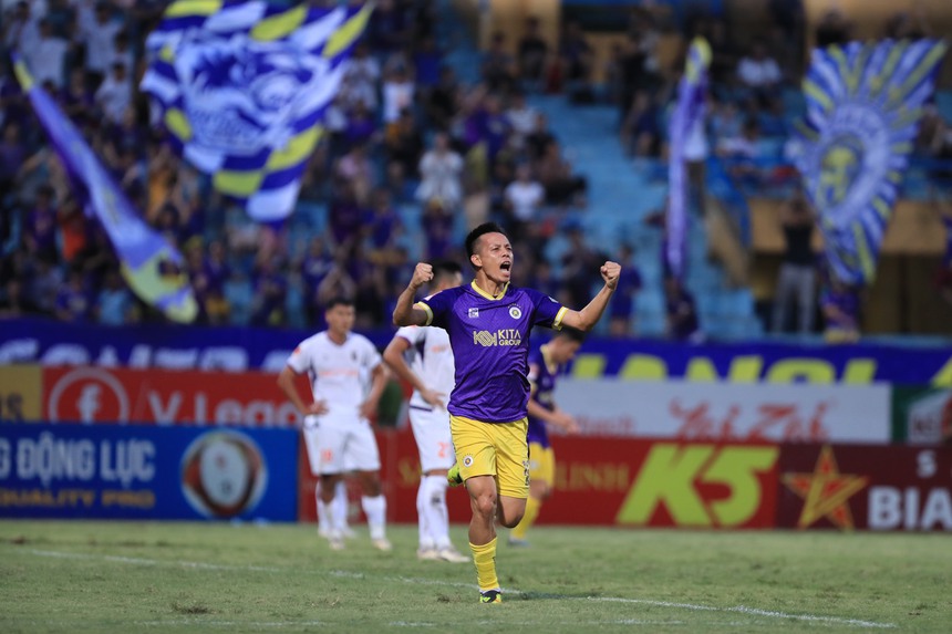 Vua phá lưới nội Văn Quyết, Tuấn Hải ghi bàn gần bằng cả đội HAGL - Ảnh 1.