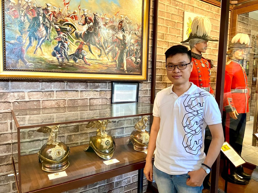 Nhà văn Võ Chí Nhất: "Tôi tập tành viết trinh thám từ năm lớp 7" - Ảnh 2.