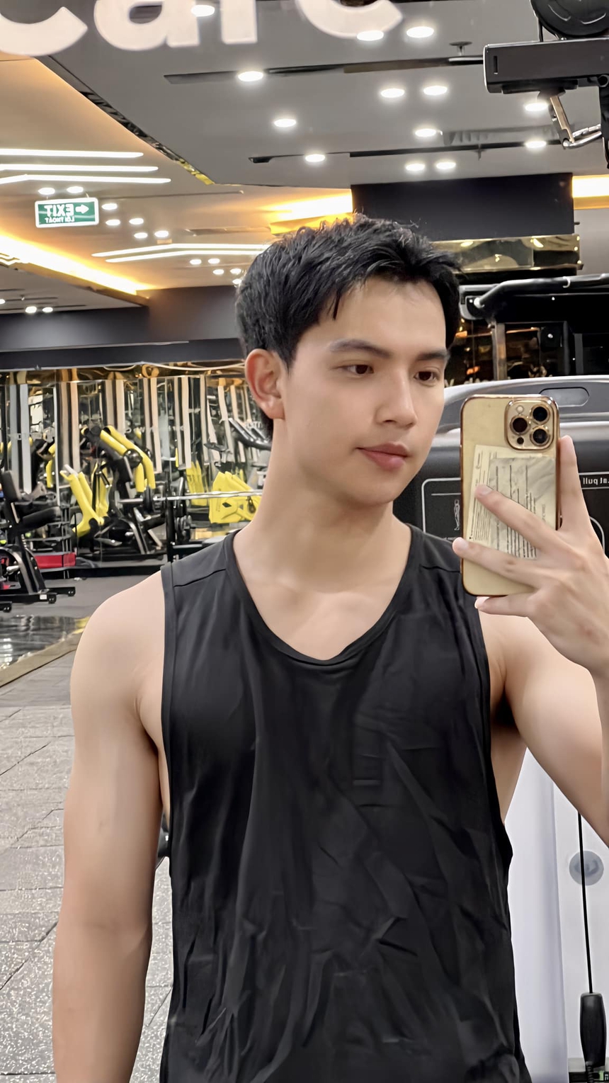 Dũng của 'Những nẻo đường gần xa': Trên phim theo đuổi nghiệp kỹ sư, ngoài đời là Tiktoker nổi tiếng - Ảnh 7. Dũng của 'Những nẻo đường gần xa': Trên phim theo đuổi nghiệp kỹ sư, ngoài đời là Tiktoker nổi tiếng - Ảnh 7.