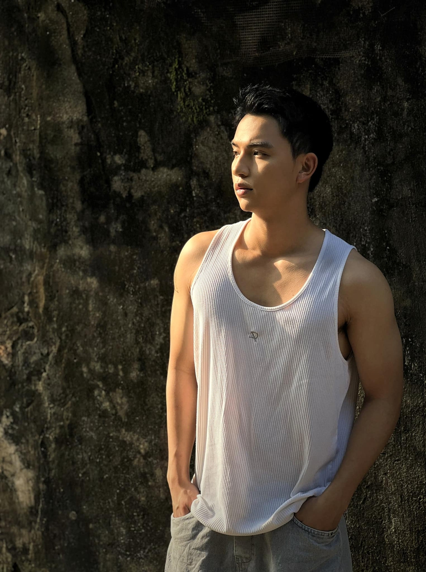 Dũng của 'Những nẻo đường gần xa': Trên phim theo đuổi nghiệp kỹ sư, ngoài đời là Tiktoker nổi tiếng - Ảnh 9. Dũng của 'Những nẻo đường gần xa': Trên phim theo đuổi nghiệp kỹ sư, ngoài đời là Tiktoker nổi tiếng - Ảnh 9.