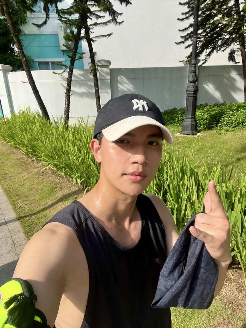 Dũng của 'Những nẻo đường gần xa': Trên phim theo đuổi nghiệp kỹ sư, ngoài đời là Tiktoker nổi tiếng - Ảnh 11. Dũng của 'Những nẻo đường gần xa': Trên phim theo đuổi nghiệp kỹ sư, ngoài đời là Tiktoker nổi tiếng - Ảnh 11.