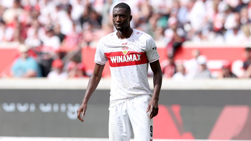 Tin chuyển nhượng 11/7: MU hoàn tất thỏa thuận kép, Dortmund dừng công bố tân binh vì phát hiện chấn thương - Ảnh 2.