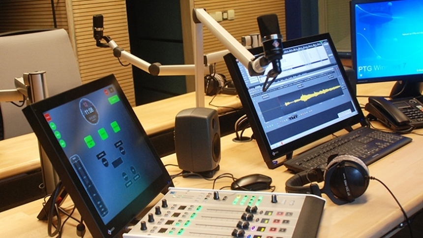 Ngành phát thanh, truyền hình Mỹ gặp khó - Ảnh 1.