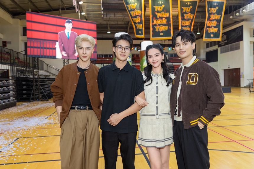 Dược sĩ Tiến cùng Nguyễn Trần Trung Quân - Denis Đặng tạo "siêu dự án" - Ảnh 2.