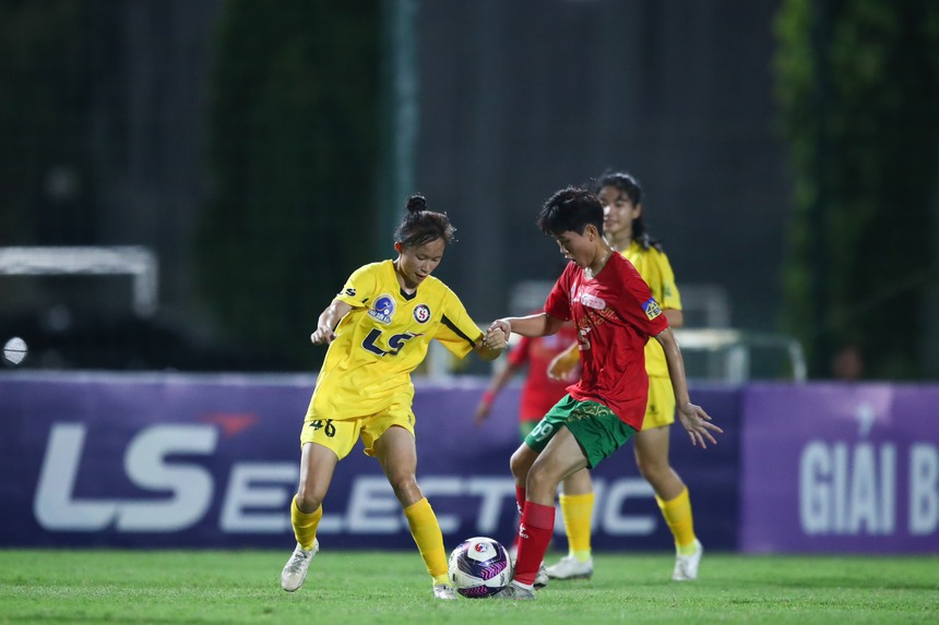 "Người cũ" khiến CLB TP.HCM 1 đánh rơi chiến thắng  - Ảnh 3.