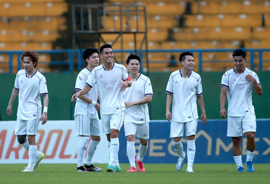 HLV Park Hang Seo cùng dàn sao tuyển thủ quốc gia gây quỹ đạt số tiền "khủng" - Ảnh 2.