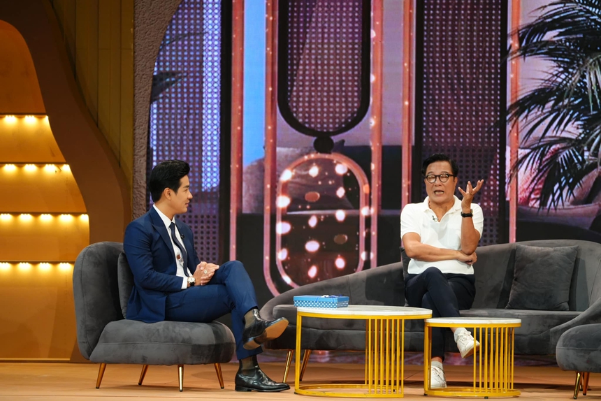 NSND Trọng Trinh kể chuyện bị bố đuổi quanh khu tập thể chỉ vì... theo nghiệp diễn  - Ảnh 2.