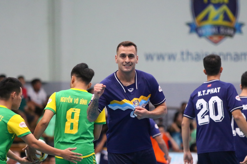 Ngoại binh giúp Thái Sơn Nam TP.HCM thắng không tưởng - Ảnh 1. Ngoại binh giúp Thái Sơn Nam TP.HCM thắng không tưởng - Ảnh 1.