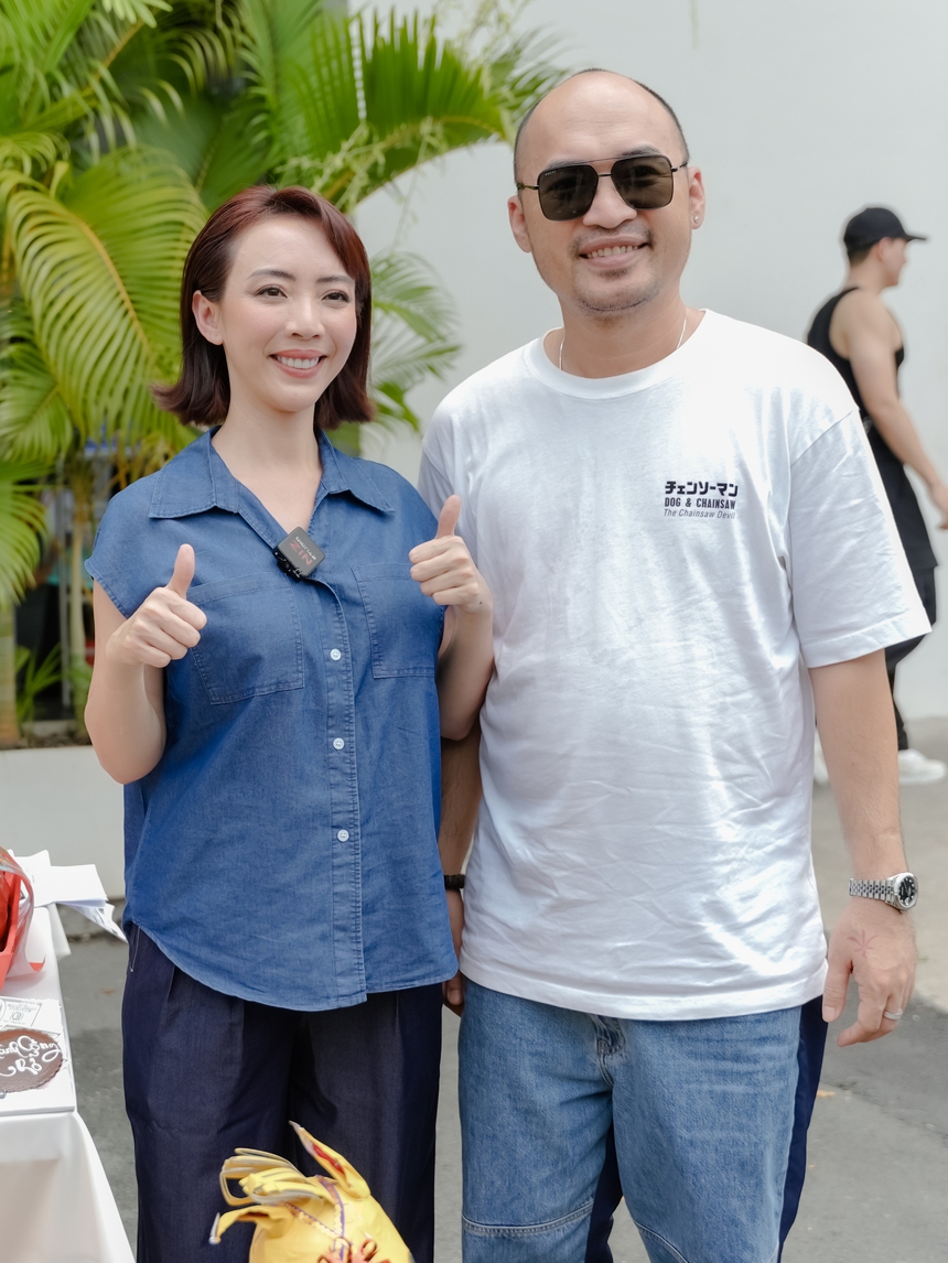 'Anh trai' Tiến Luật 'vượt chông gai' về giúp bà xã Thu Trang ra mắt dự án mới - Ảnh 3.