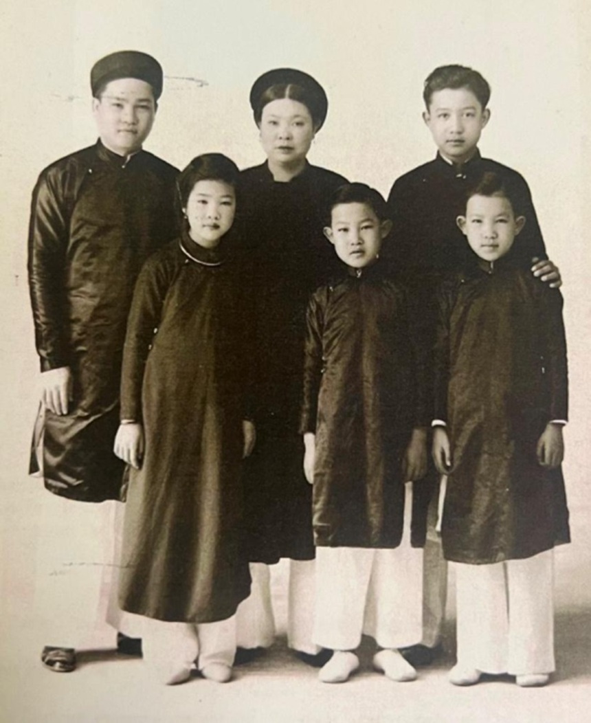 Kỷ niệm 100 năm ngày sinh họa sĩ Dương Bích Liên: "Dâng đời tiếng nói nghệ thuật của riêng mình" - Ảnh 3. Kỷ niệm 100 năm ngày sinh họa sĩ Dương Bích Liên: "Dâng đời tiếng nói nghệ thuật của riêng mình" - Ảnh 3.