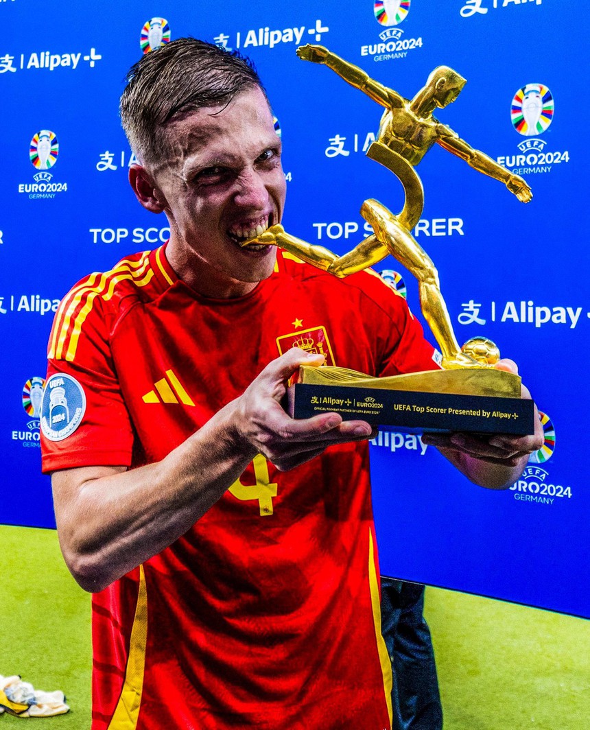 Tin nóng EURO 15/7: Thua chung kết EURO, Southgate vẫn được khen ngợi; HLV Tây Ban Nha vui sướng với chức vô địch - Ảnh 3. Tin nóng EURO 15/7: Thua chung kết EURO, Southgate vẫn được khen ngợi; HLV Tây Ban Nha vui sướng với chức vô địch - Ảnh 3.