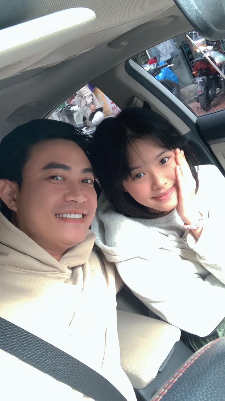 Thượng úy Nghiêm 'vô tâm' trong 'Sao Kim bắn tim sao Hỏa', ngoài đời lại hết mực yêu vợ thương con - Ảnh 7.