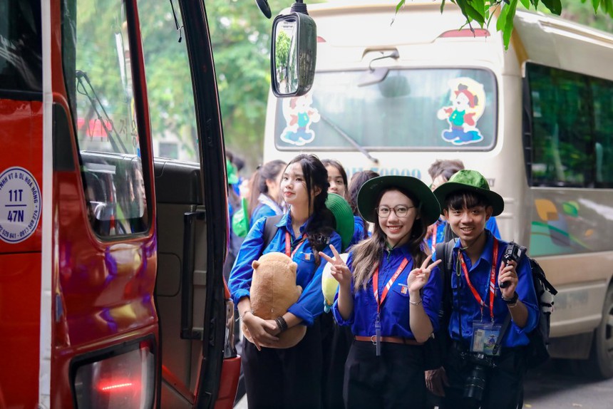 Gần 1.000 chiến sĩ áo xanh ra quân tình nguyện Mùa hè xanh - Ảnh 9.