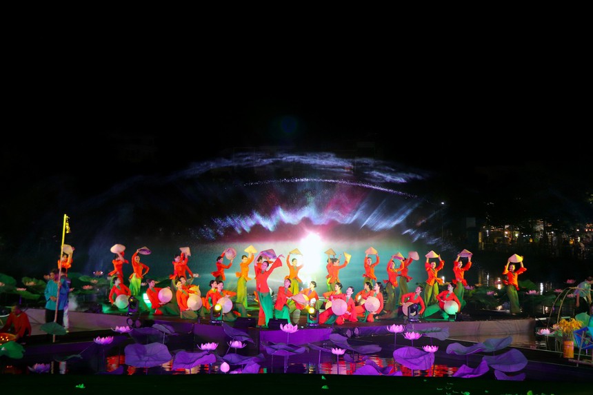 Nâng tầm giá trị sen Hà Nội (kỳ 3 & hết): Hướng tới một lễ hội mang tầm quốc tế - Ảnh 2.