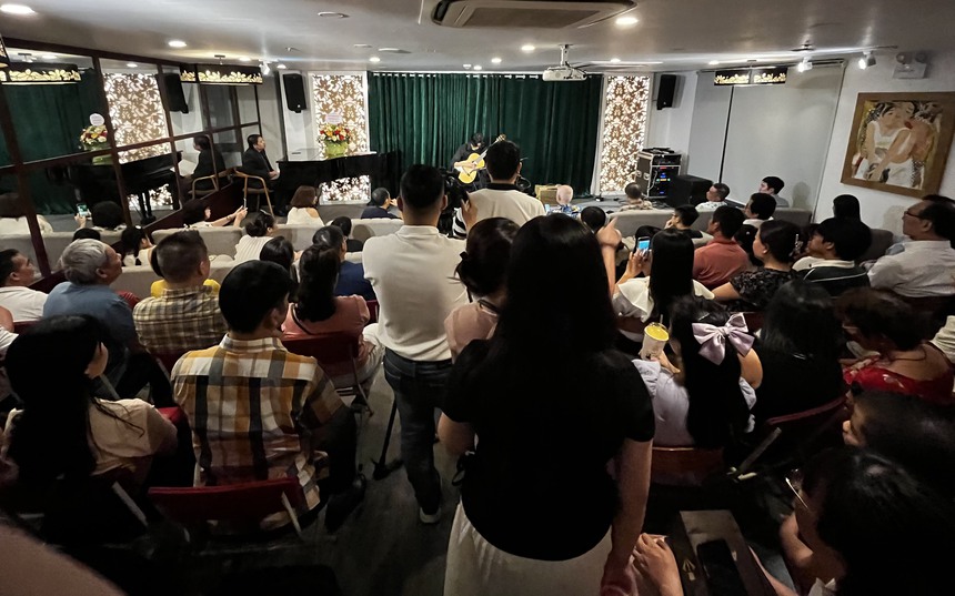 Nhạc sĩ Lê Đức Sơn - khi cây đàn guitar "tự hát" - Ảnh 5.