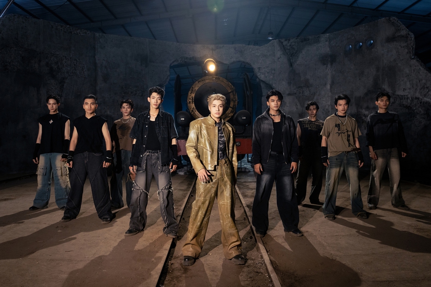 Noo Phước Thịnh khoe vũ đạo cực gắt trong MV "Đùa anh đau đấy" - Ảnh 2.