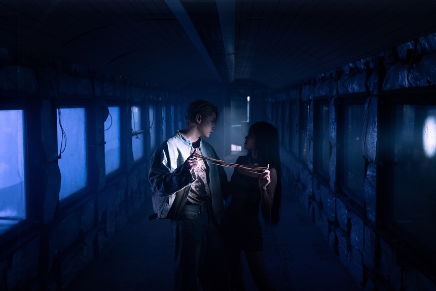 Noo Phước Thịnh khoe vũ đạo cực gắt trong MV "Đùa anh đau đấy" - Ảnh 3.