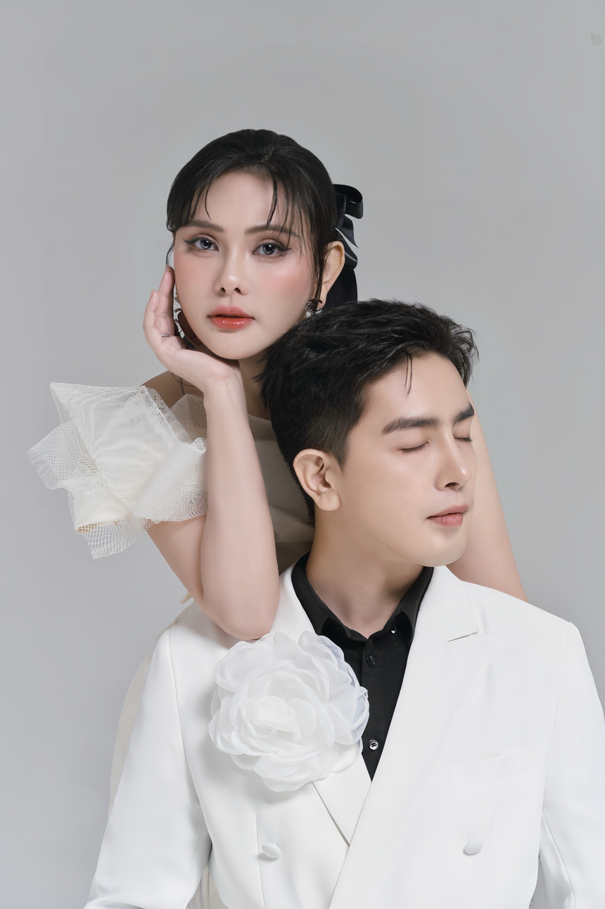 Vợ chồng Thu Thủy “tình bể bình” trong bộ ảnh kỷ niệm 5 năm ngày cưới - Ảnh 2. Vợ chồng Thu Thủy “tình bể bình” trong bộ ảnh kỷ niệm 5 năm ngày cưới - Ảnh 2.