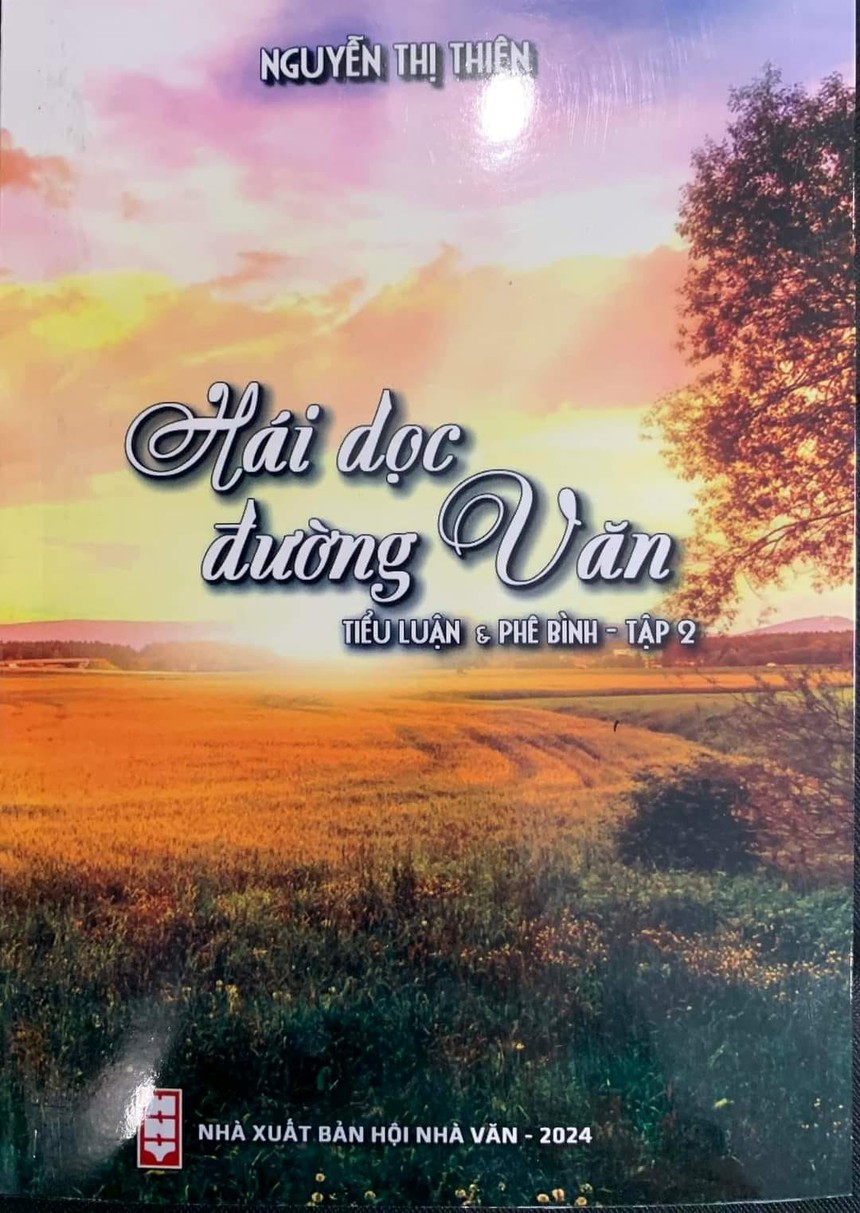 Miết mải "Hái dọc đường văn" - Ảnh 1.