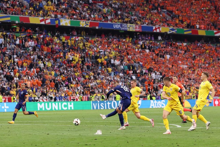 Gakpo - Malen rực sáng, 'Cơn lốc màu da cam' cuốn phăng Romania để tiến vào tứ kết - Ảnh 5.