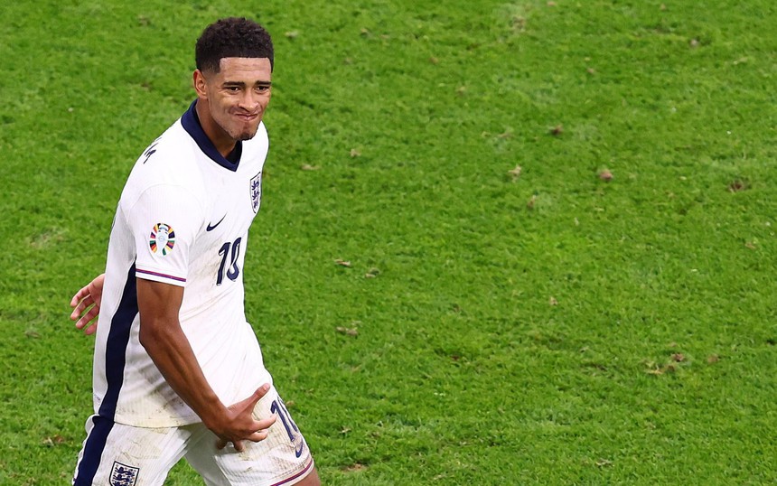 Jude Bellingham hành động thô tục ở trận đấu EURO, nguy cơ bị đình chỉ thi đấu - Ảnh 2.