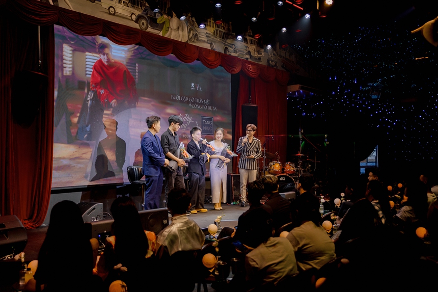 Vừa công bố EP mới, Tăng Phúc “chốt sổ” mở màn tour diễm âm nhạc lớn - Ảnh 2.