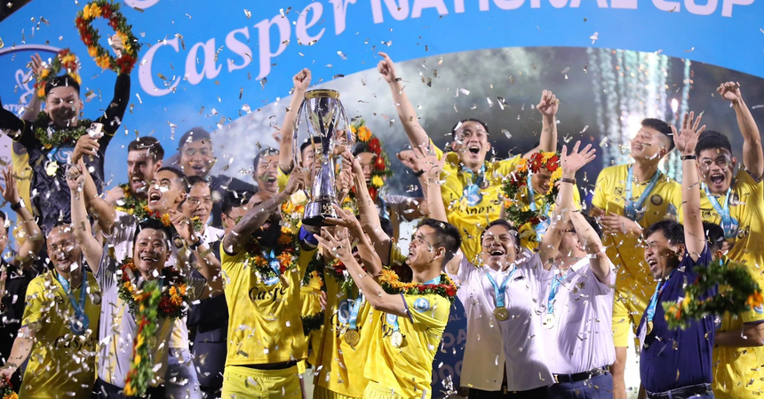 Tin nóng bóng đá Việt 23/7: CLB Thanh Hóa nhiều khả năng 'quay xe' dự giải châu Á, Hoàng Đức được 'lót tay' 30 tỷ - Ảnh 1. Tin nóng bóng đá Việt 23/7: CLB Thanh Hóa nhiều khả năng 'quay xe' dự giải châu Á, Hoàng Đức được 'lót tay' 30 tỷ - Ảnh 1.