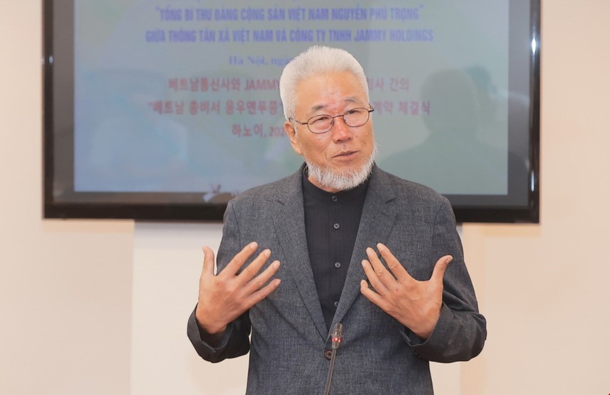 Chia sẻ của nhà văn Hàn Quốc đầu tiên viết sách về Tổng Bí thư Nguyễn Phú Trọng - Ảnh 2.