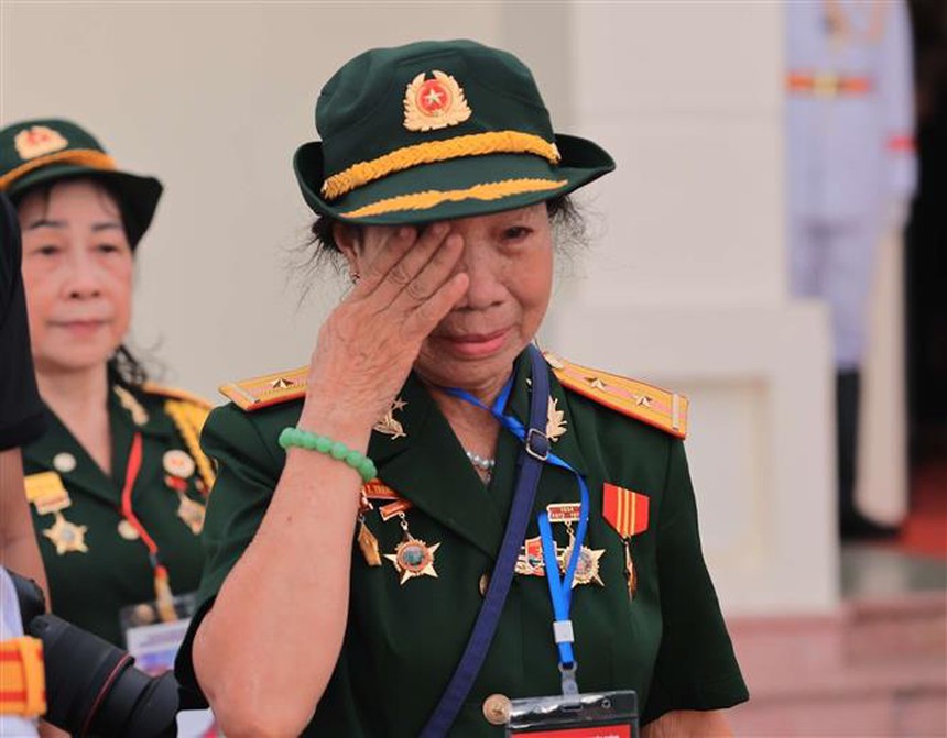 Nỗi buồn thương tiếc Tổng Bí thư bao trùm thôn Lại Đà - Ảnh 12. Nỗi buồn thương tiếc Tổng Bí thư bao trùm thôn Lại Đà - Ảnh 12.