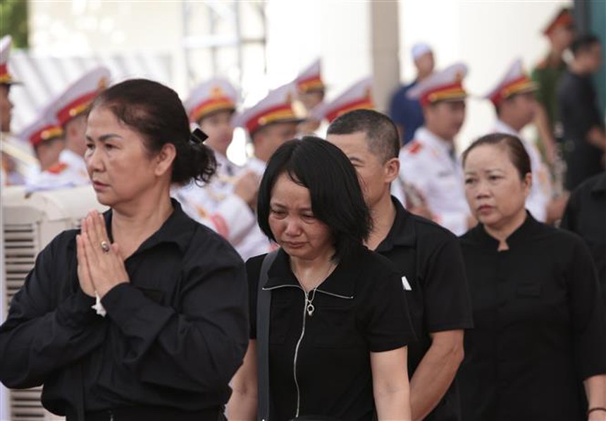 Nỗi buồn thương tiếc Tổng Bí thư bao trùm thôn Lại Đà - Ảnh 9. Nỗi buồn thương tiếc Tổng Bí thư bao trùm thôn Lại Đà - Ảnh 9.