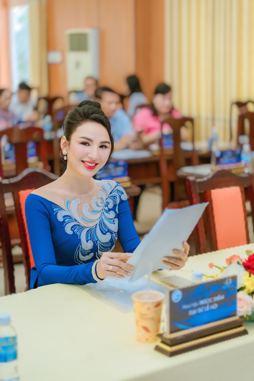 Hoa hậu Ngọc Diễm làm đại sứ Lễ hội tôm hùm Cam Ranh - Ảnh 3.